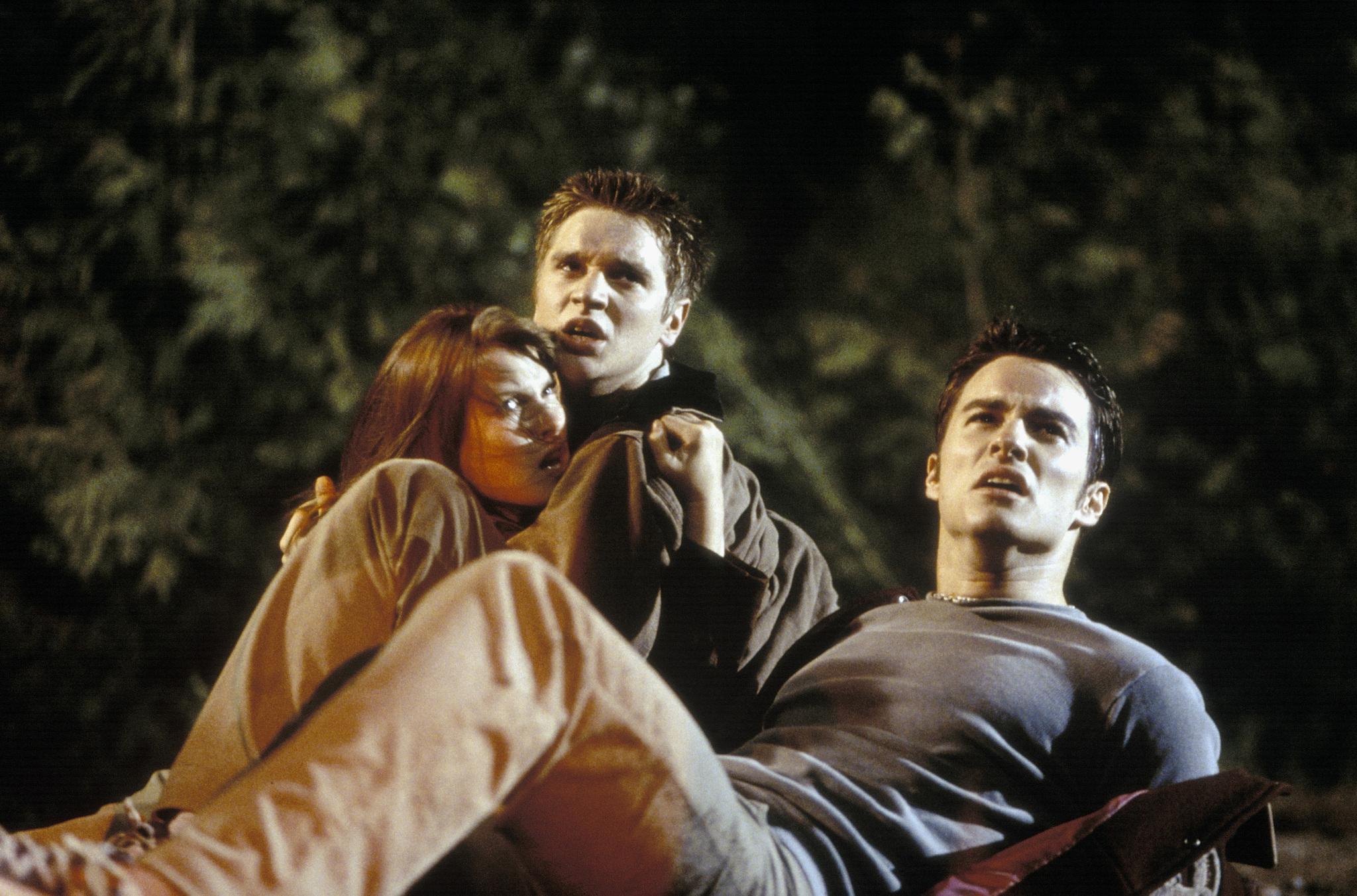 Kristen Cloke, Devon Sawa and Kerr Smith in Final Destination