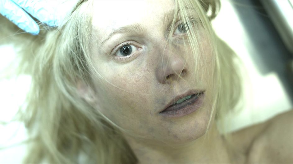 Gwyneth Paltrow not feeling too good in Contation