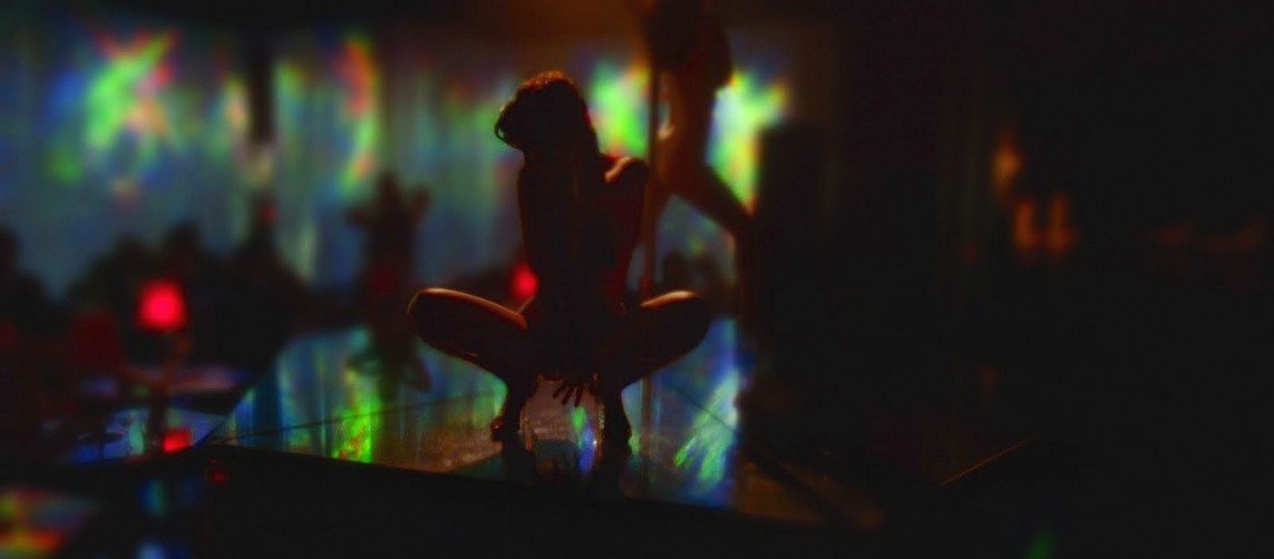 Paz de la Huerta poledances in Enter the Void