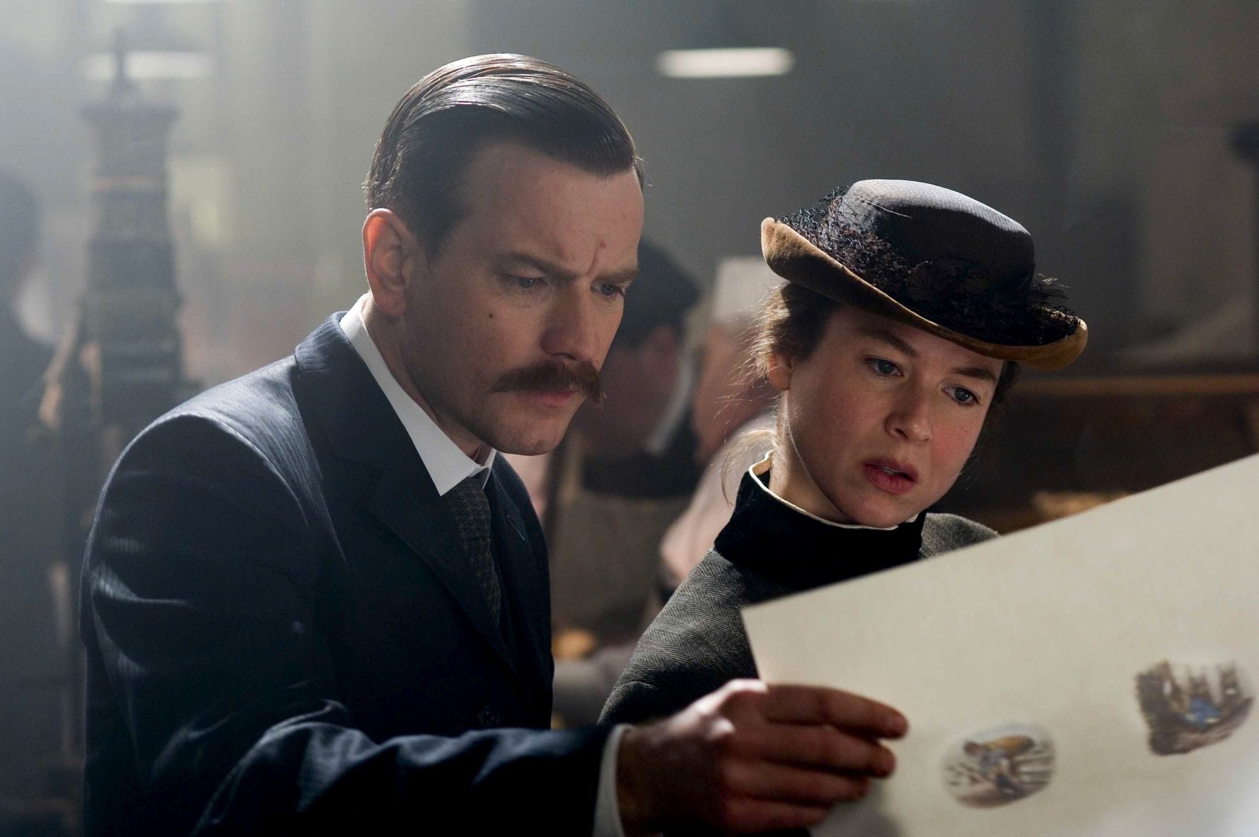 Ewan McGregor and Renee Zellwegger