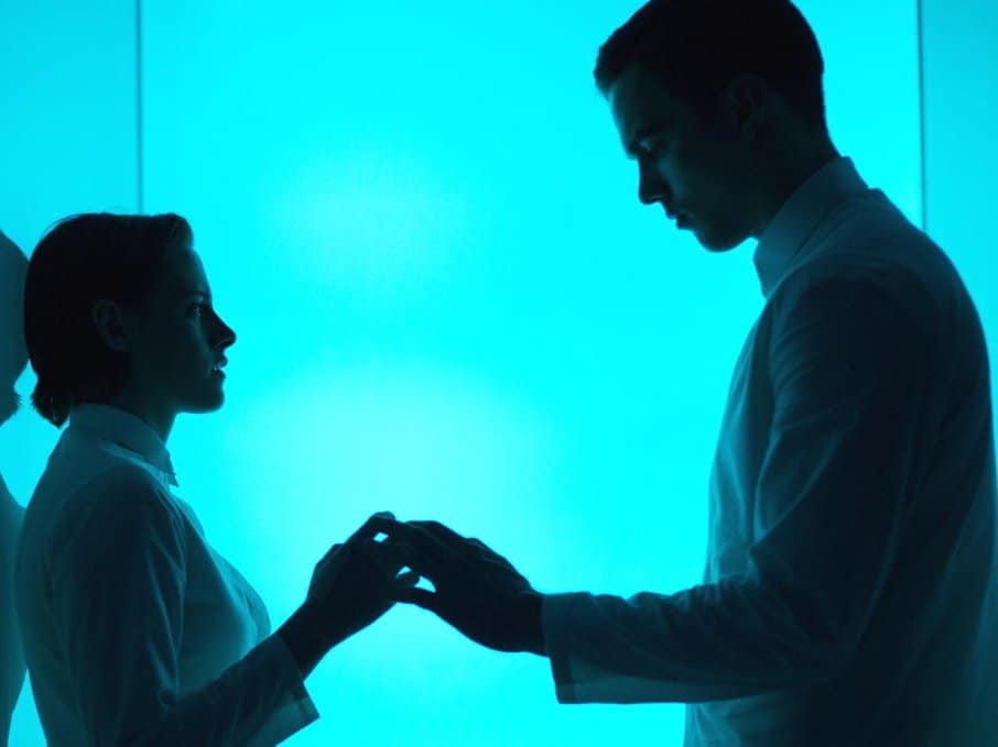 Kristen Stewart and Nicholas Hoult in Equals
