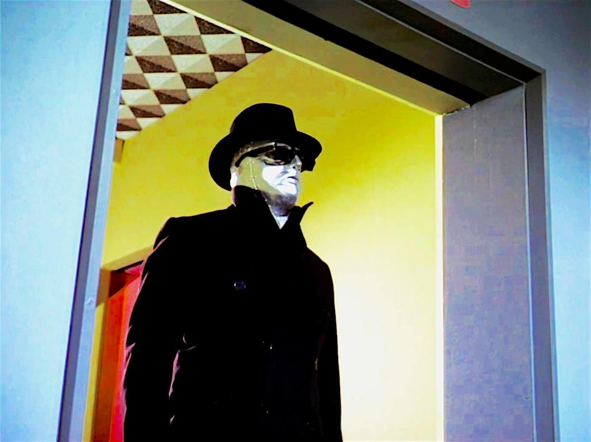 A cybernaut at the door